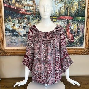 3/4 BELL SLEEVE NOVELTY TOP